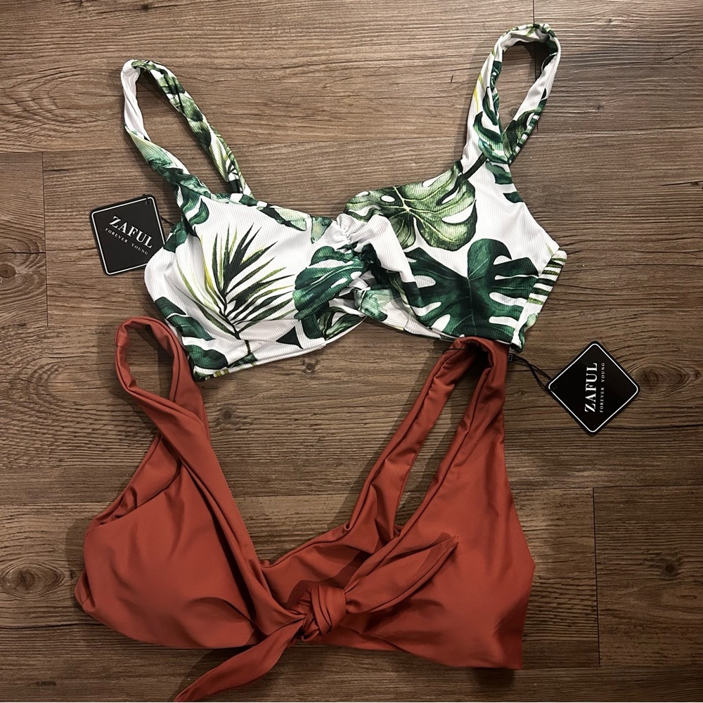NWT Zaful bikini tops. Tie front. Twist front